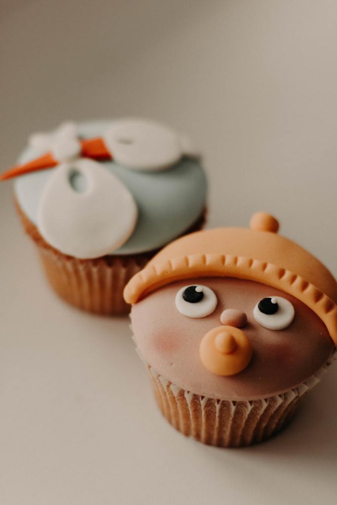 Just Love Decorating My Cupcakes