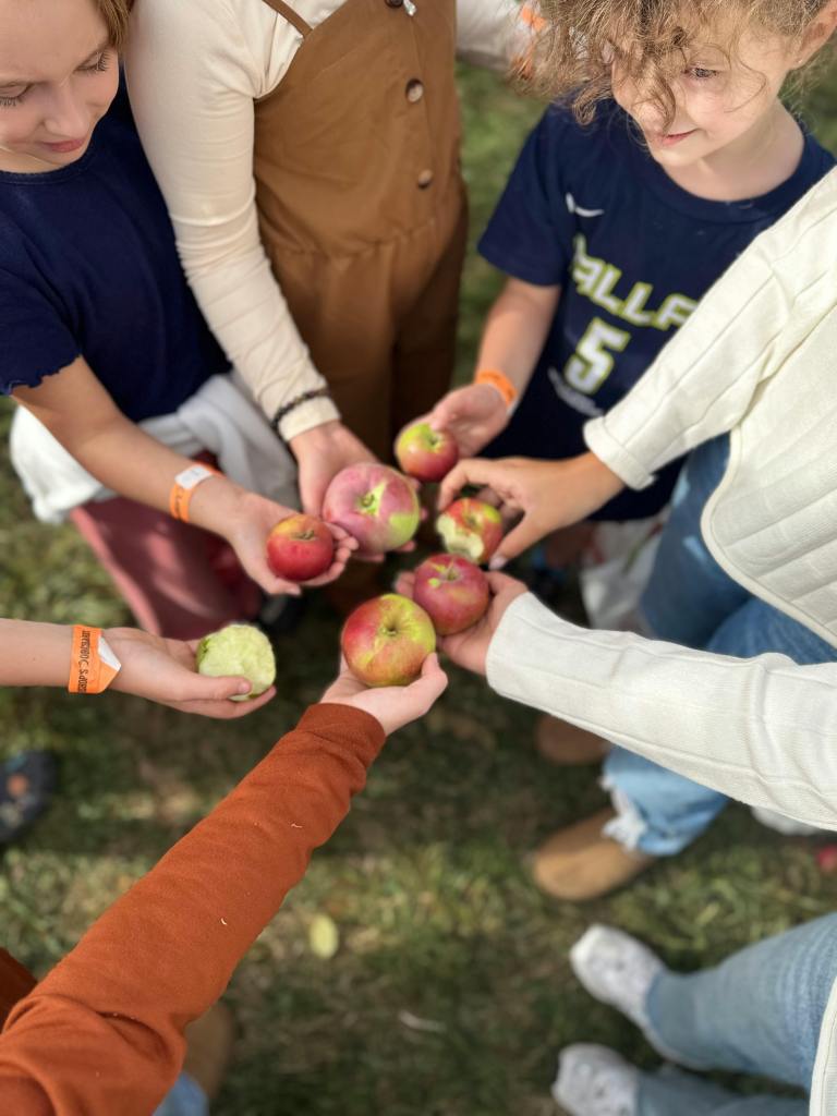 Ready Set Eat Your Apple